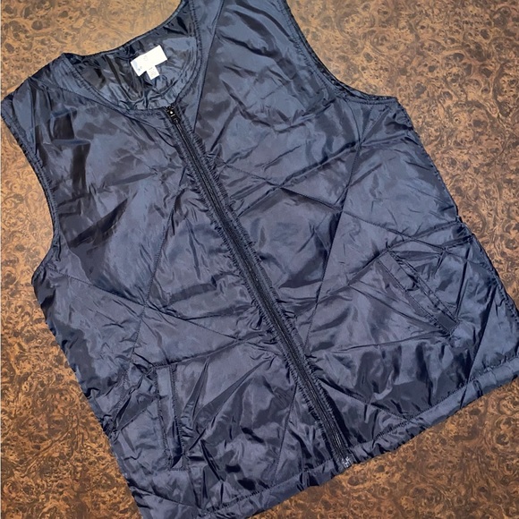 SOCIALITE Quilted Puffer Vest in Black - size S/M - Picture 1 of 4